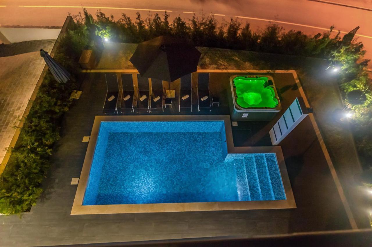 Luxury Apartment Noa Njivice Exterior foto